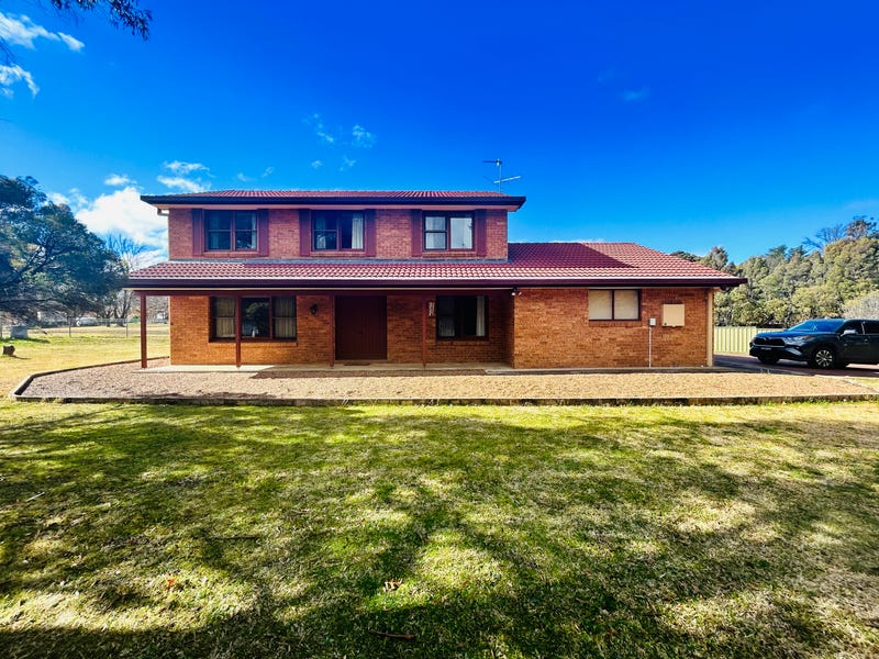 rental properties armidale