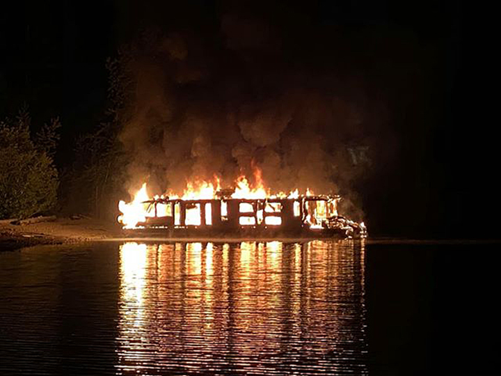 shuswap lake fire