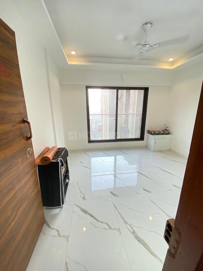 1bhk flat on rent in malad east