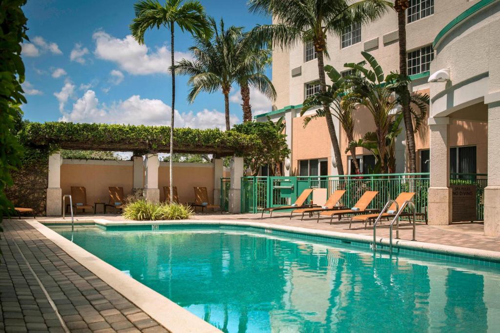 courtyard fort lauderdale airport cruise port