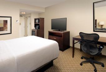 hotels in huntsville al with hot tub in room