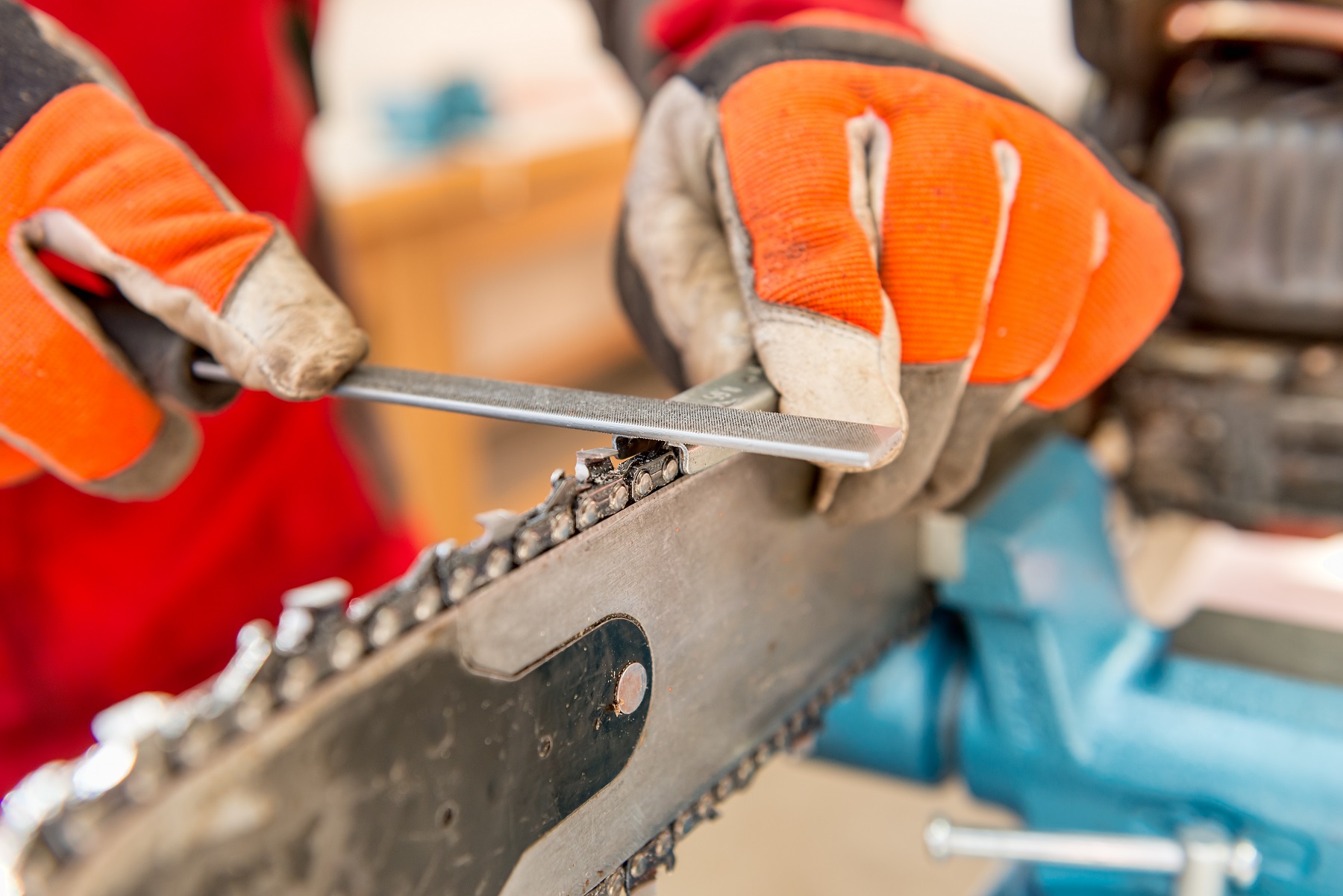 chain saw chain sharpener