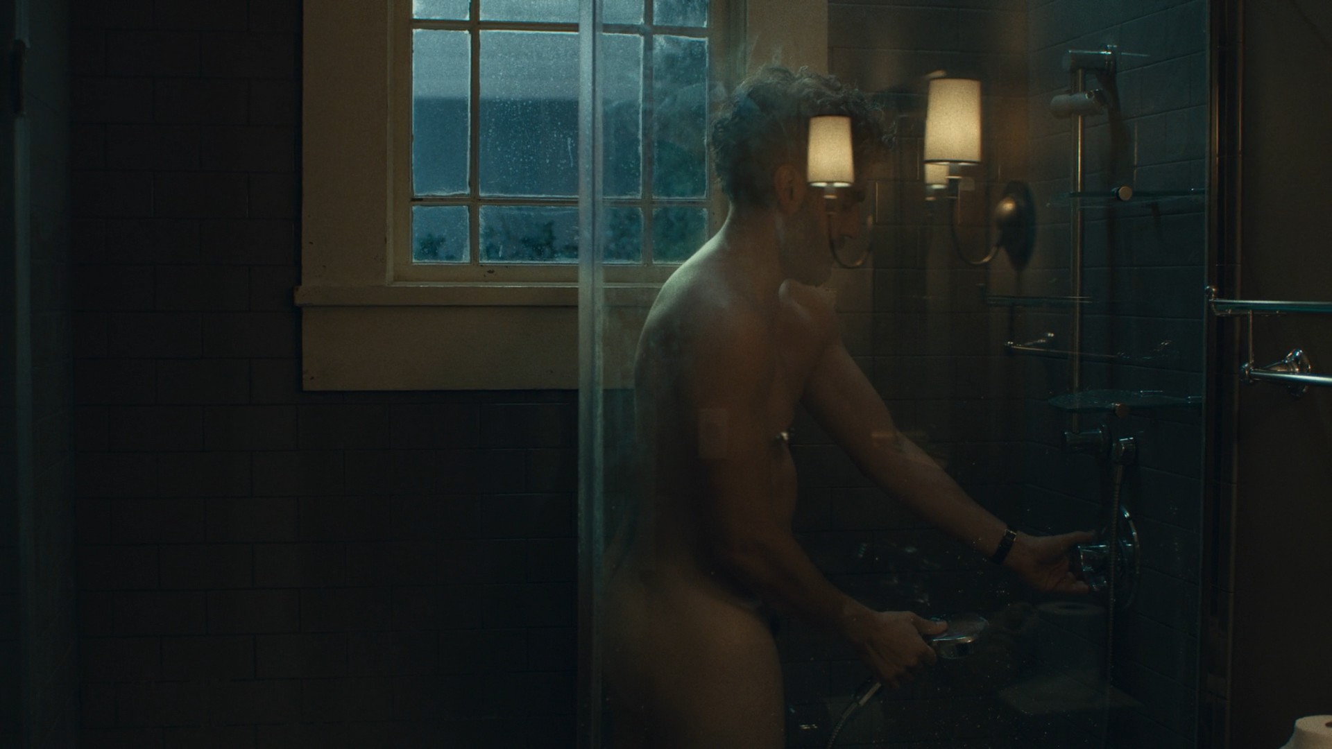 oscar isaac nude