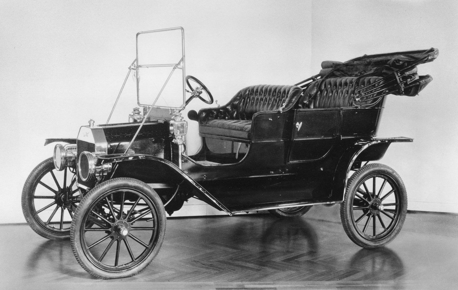 what else did henry ford invent besides the car