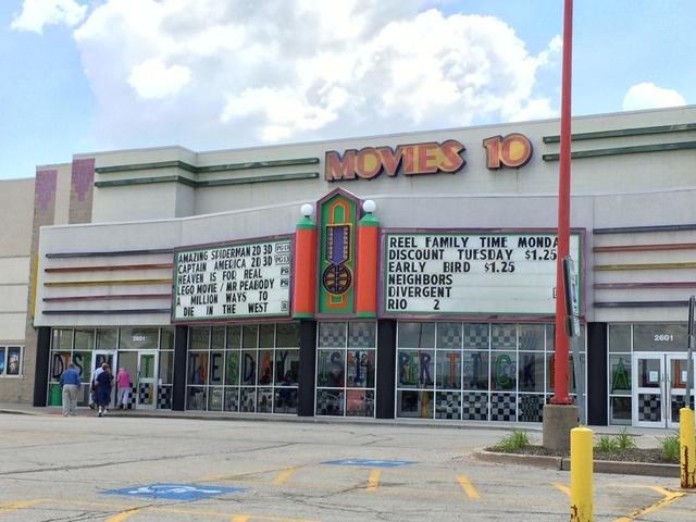 joliet theater mall