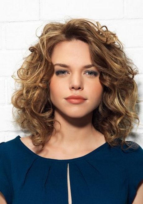 curly hairstyles short hair round face