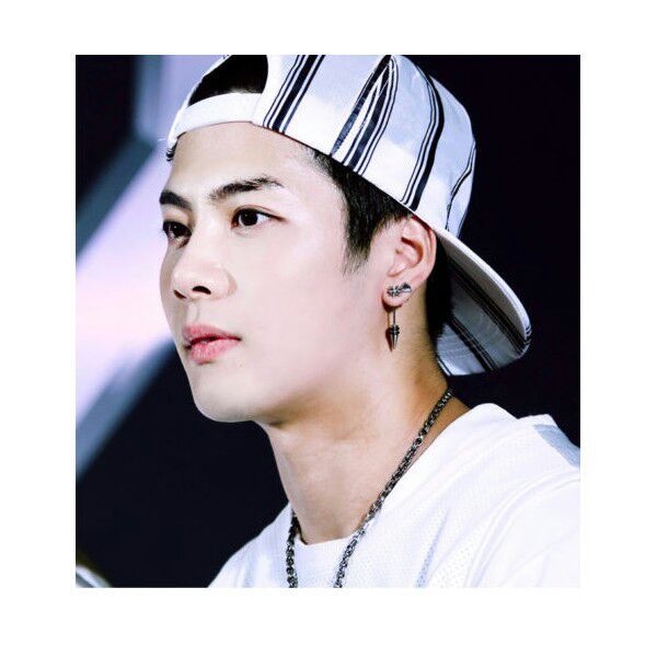 jackson wang piercing