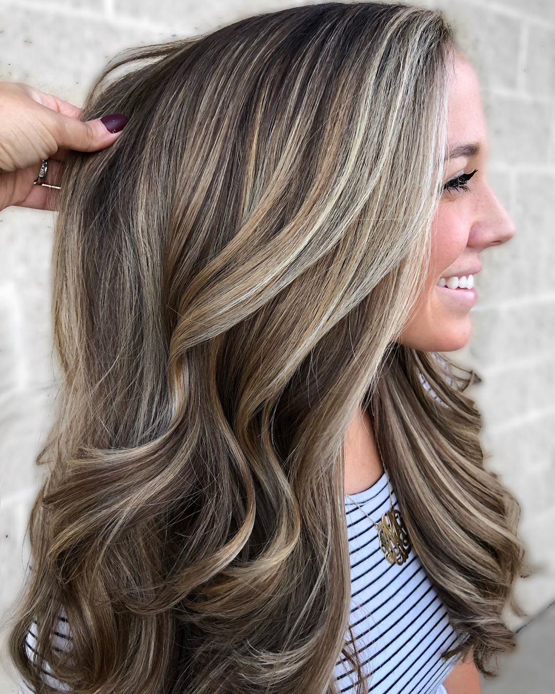 ash blonde hair color highlights