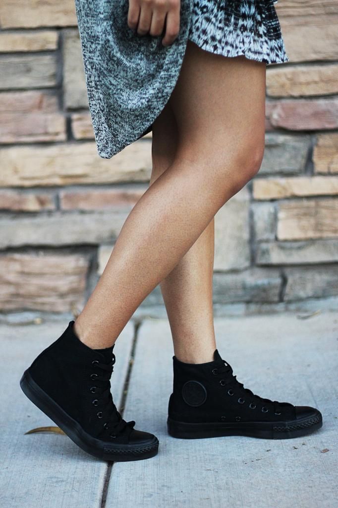 converse all black high tops