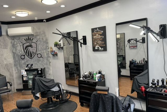 barber shops near me open now