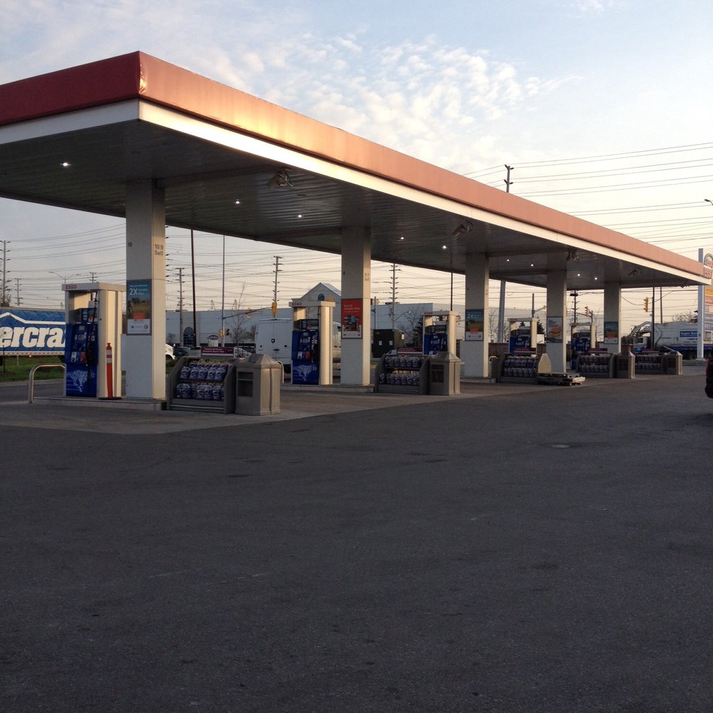 gas station near toronto pearson international airport