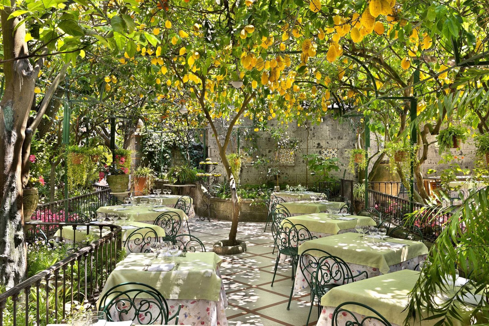 best restaurants in sorrento