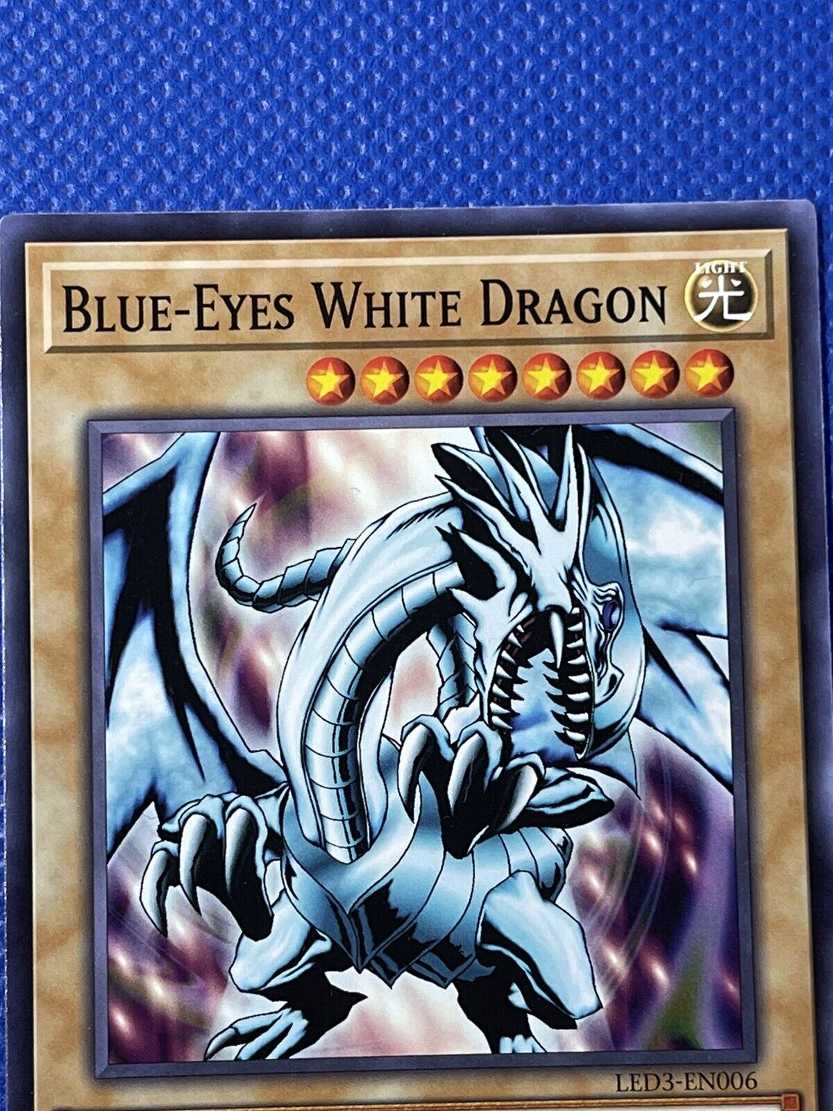blue eyes white dragon card