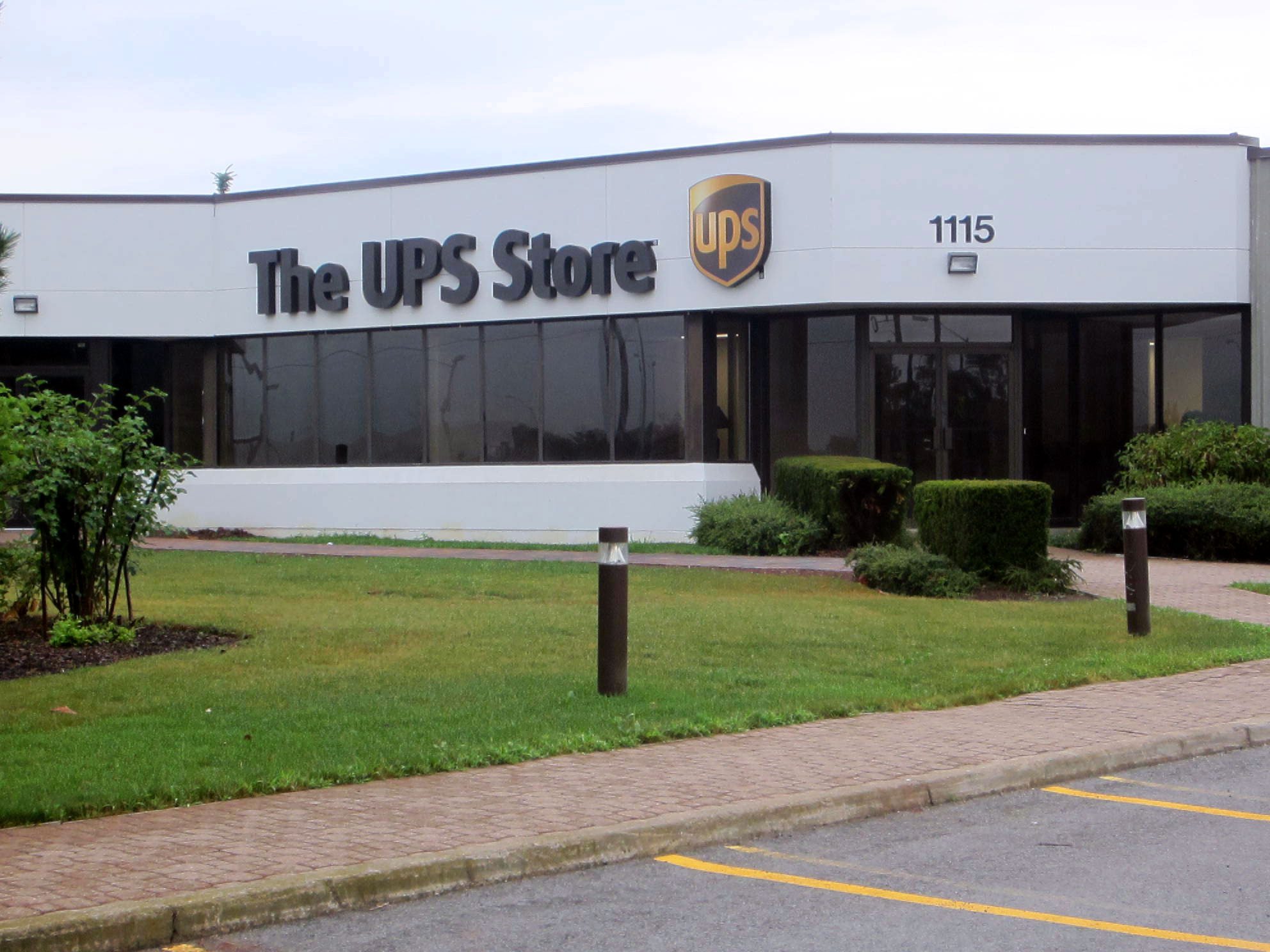 ups ottawa locations