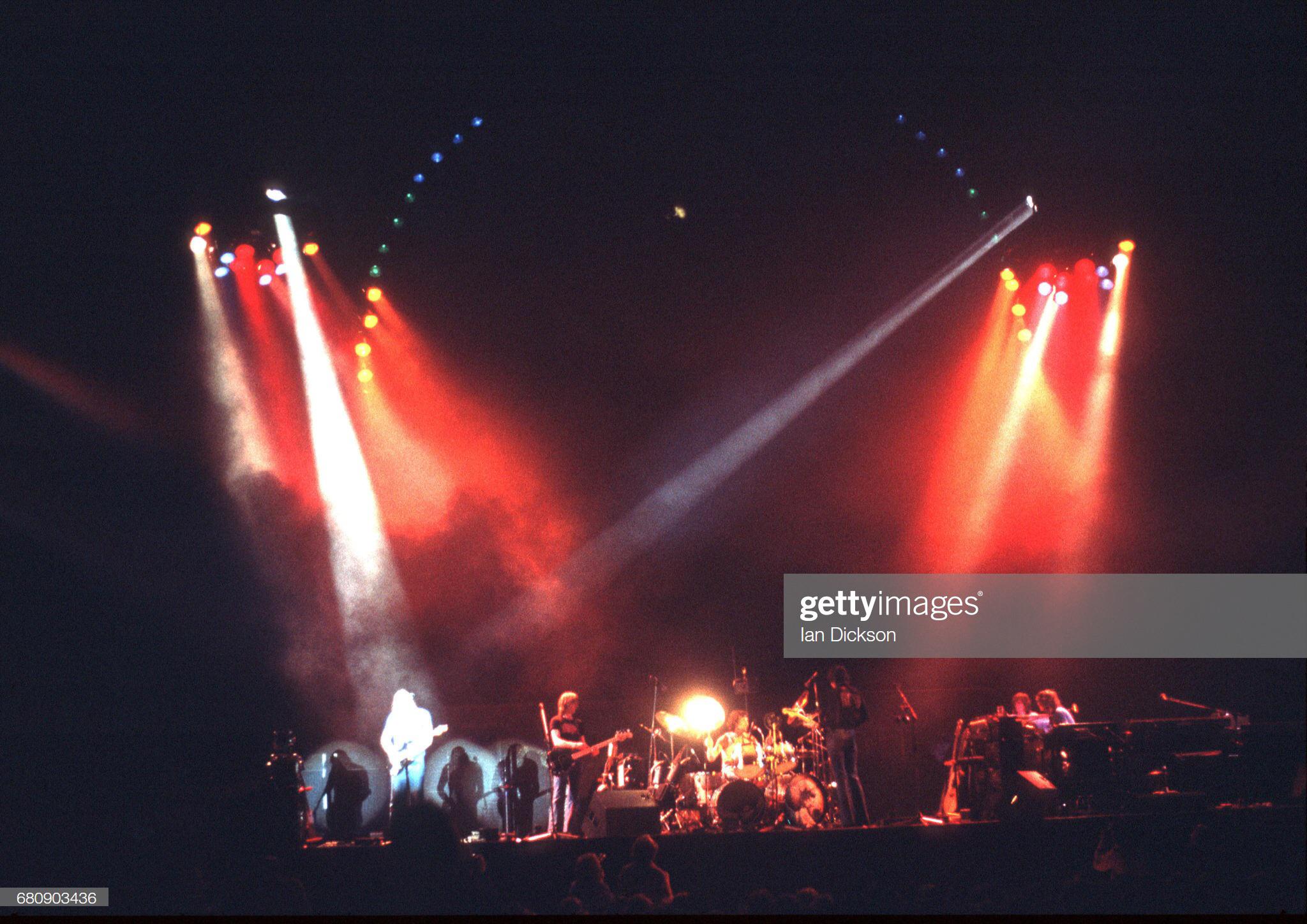 pink floyd in the flesh tour 1977