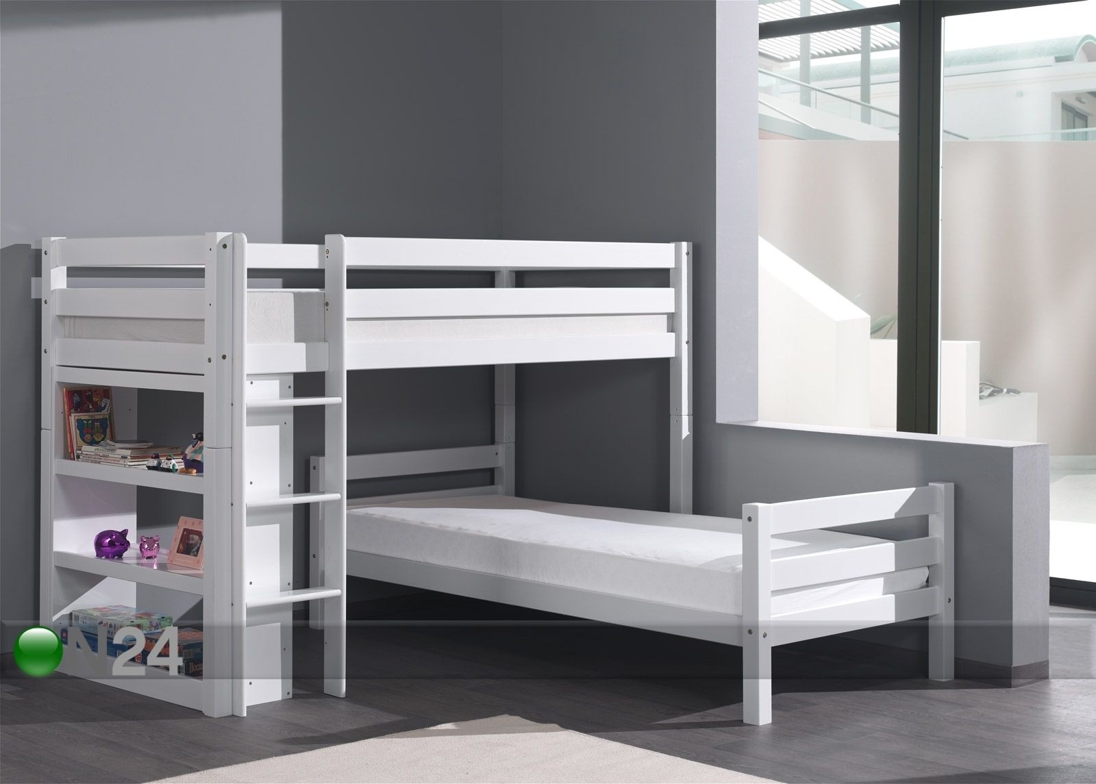 corner bunk beds