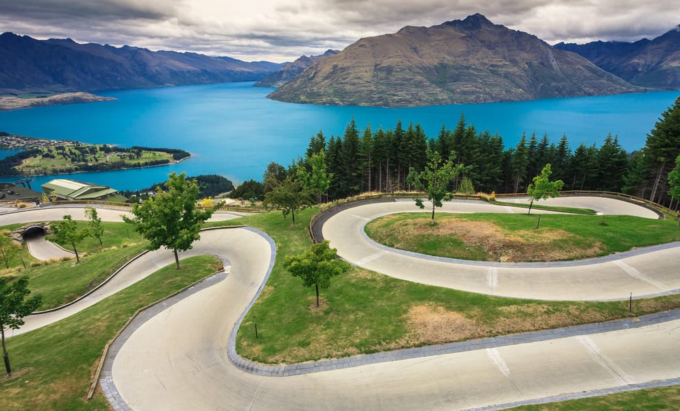 direct flights brisbane to queenstown