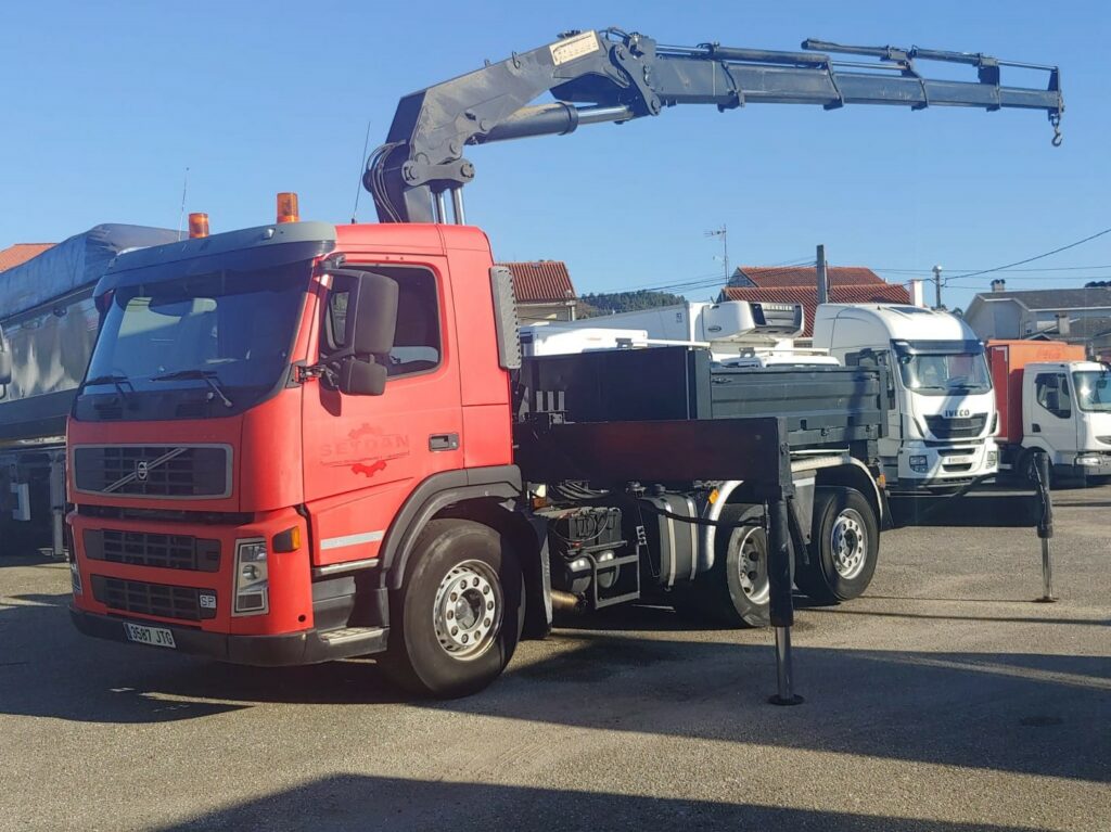 cabezas tractoras con grua