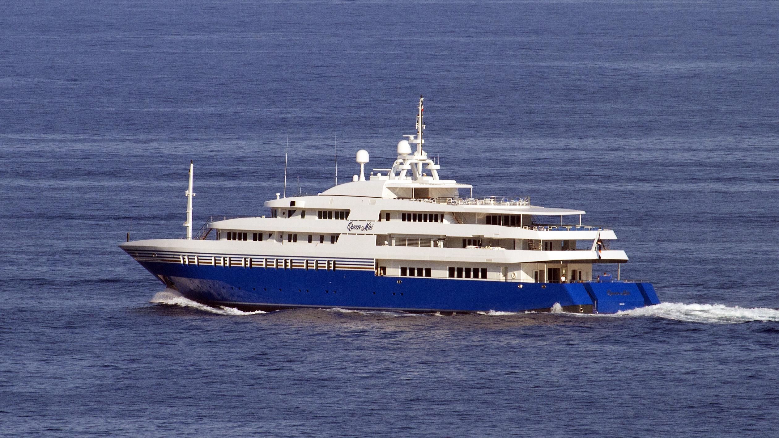 queen miri yacht