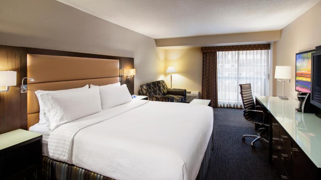 holiday inn express vancouver