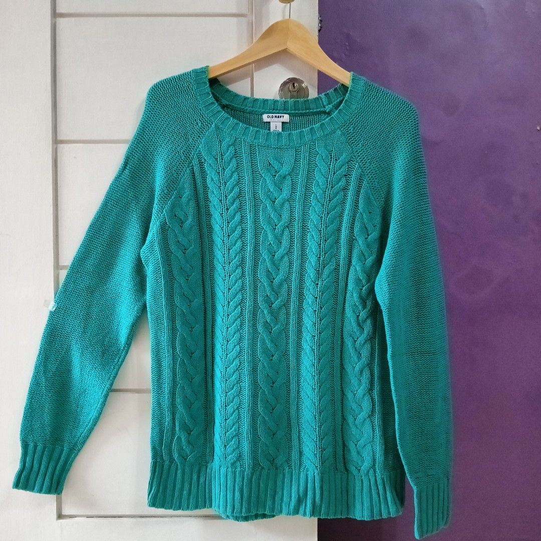 old navy green sweater