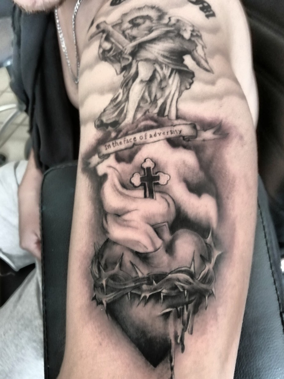 sagrado corazon tatuaje