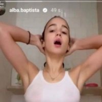 alba baptista shower