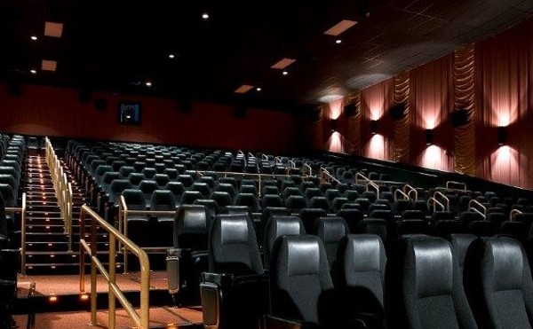 dolphin cinema hall