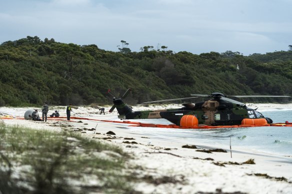 adf helicopter crash jervis bay