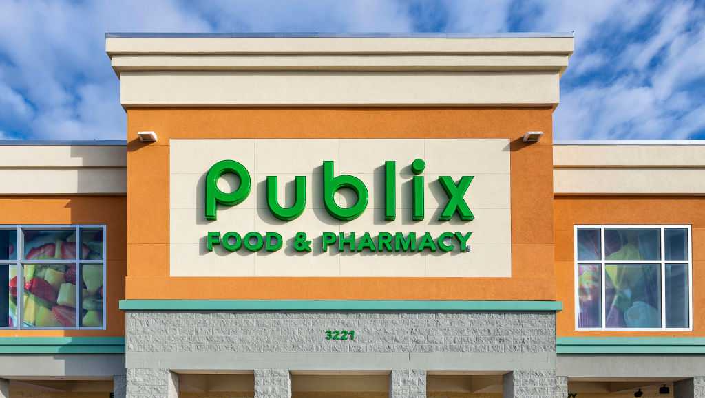 what time does publix close today
