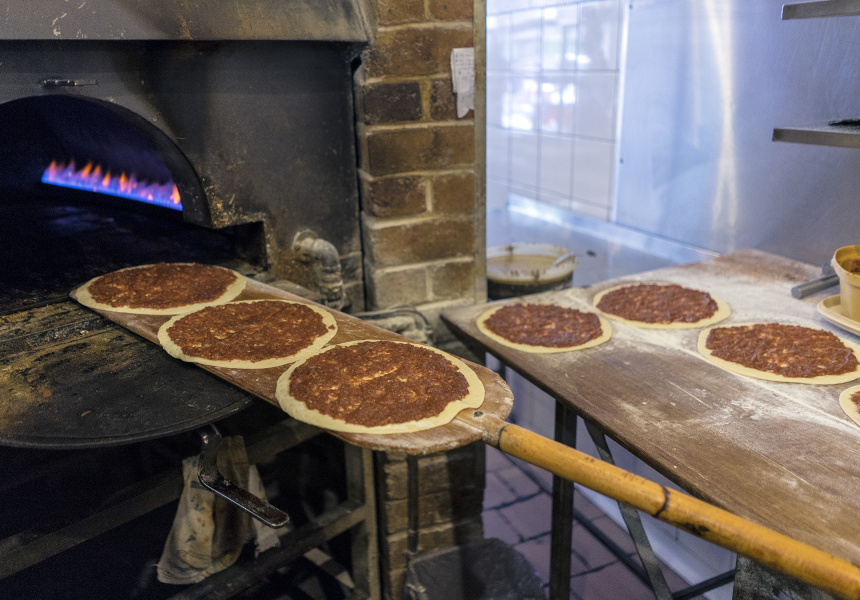 lebanese bakery photos