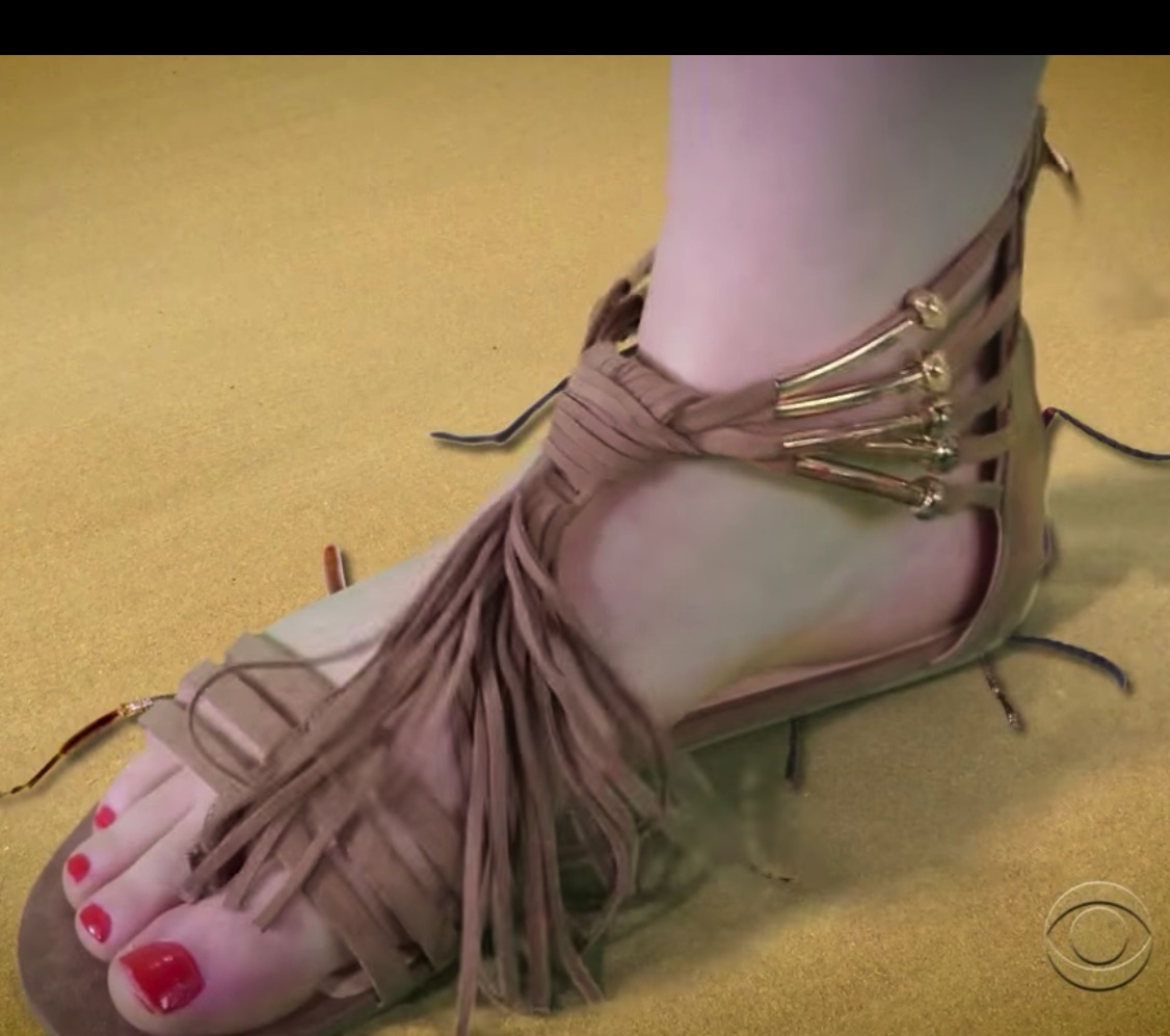 ellie kemper feet