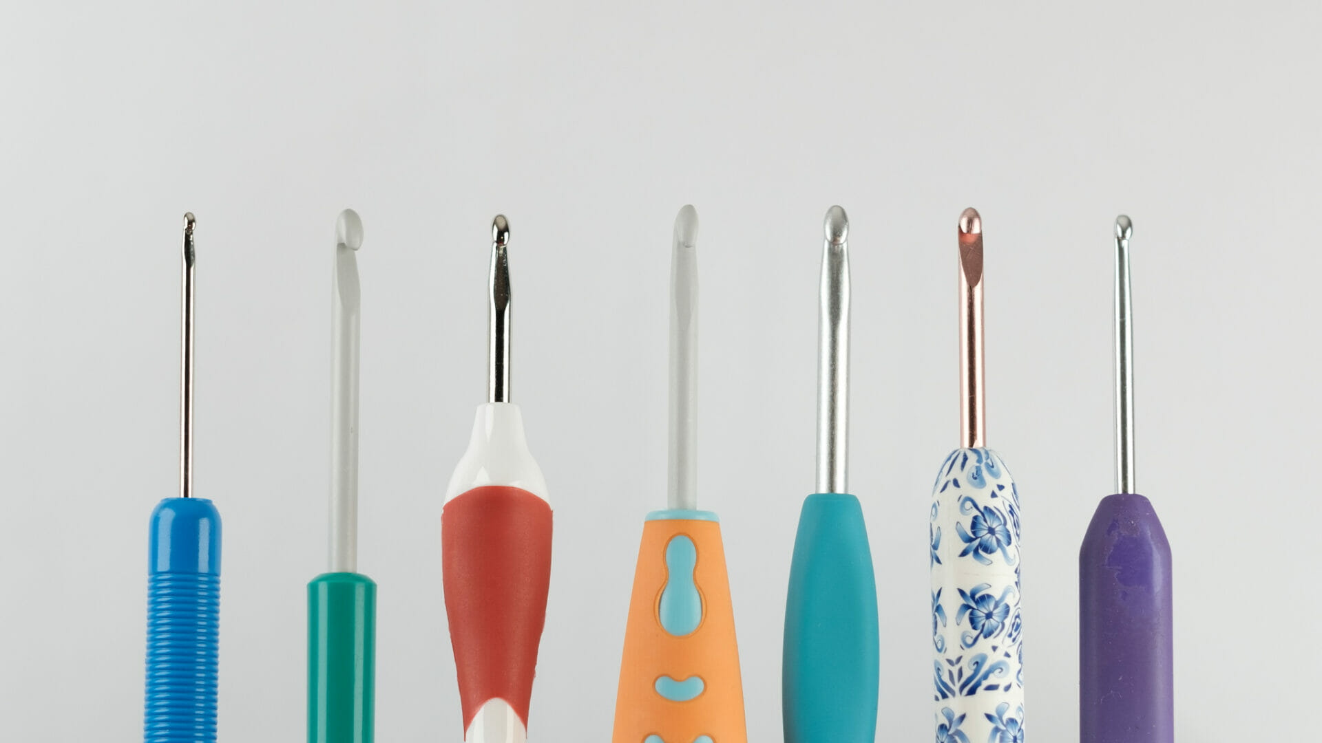 ergonomic crochet hooks uk