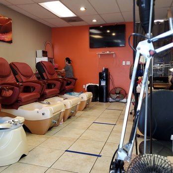 nail salon sandy oregon