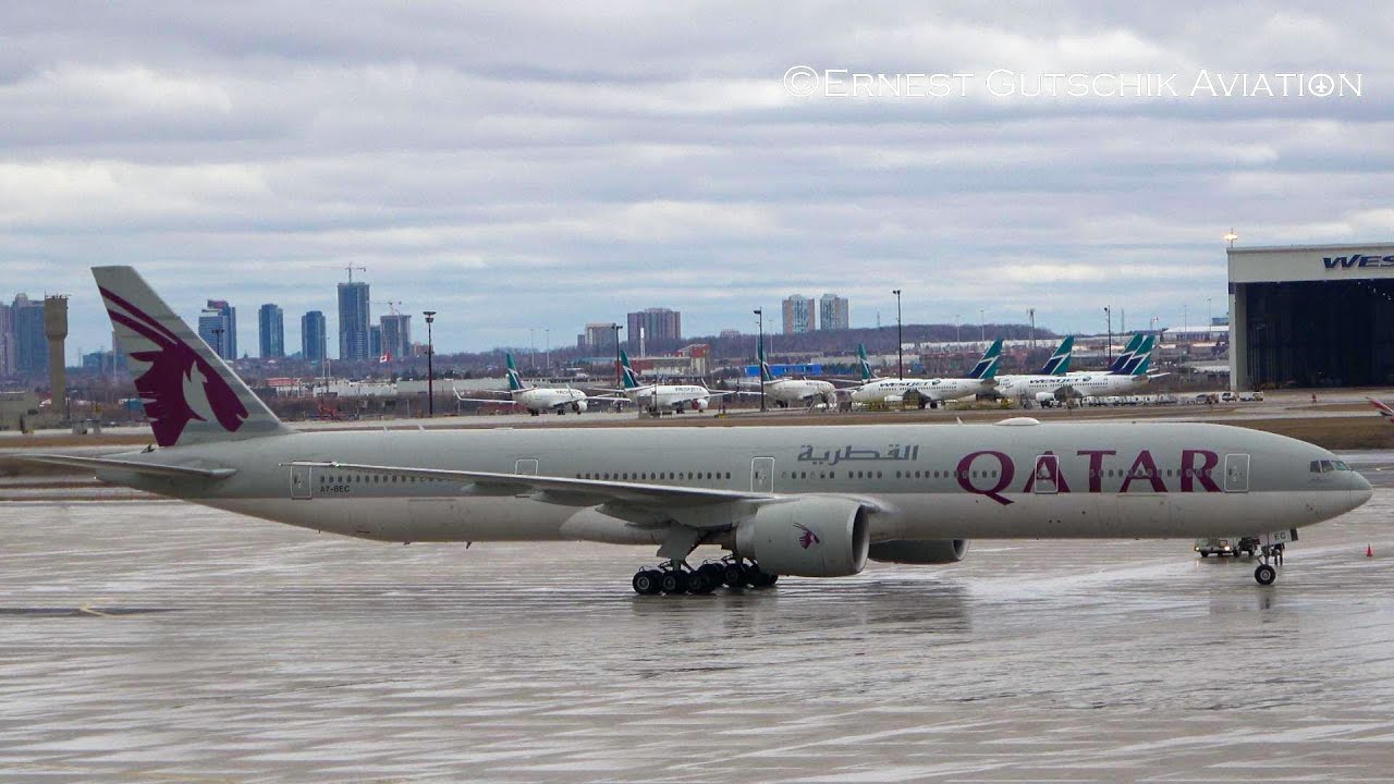 does qatar airways fly to toronto