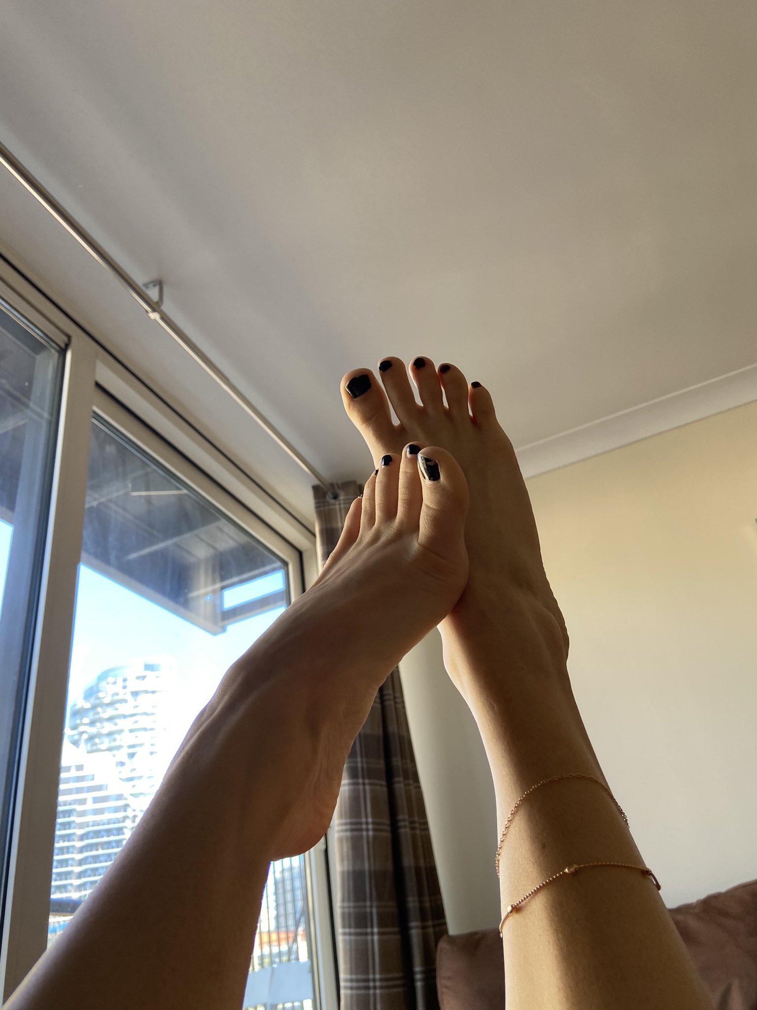 feetfinder