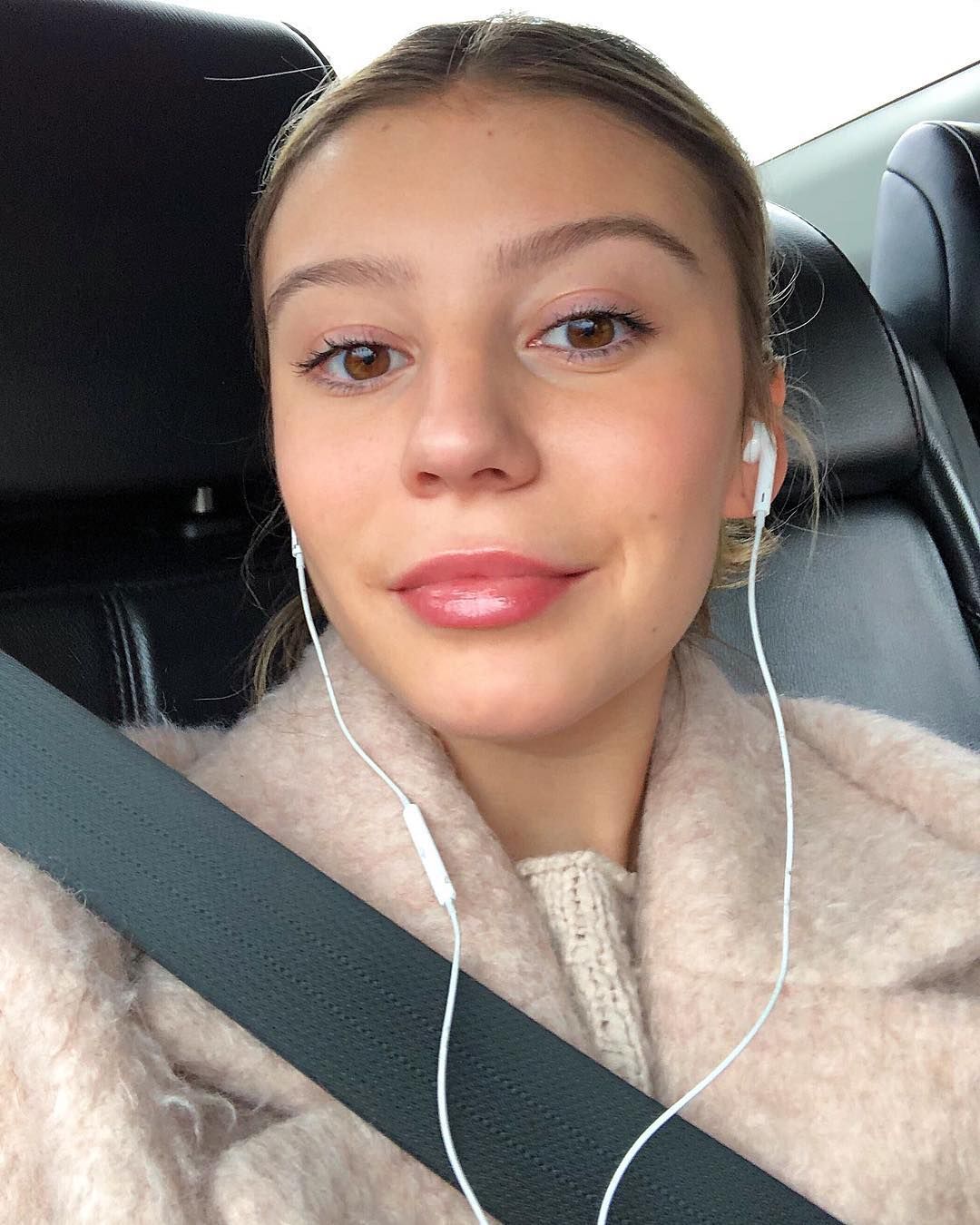 genevieve knight hannelius instagram