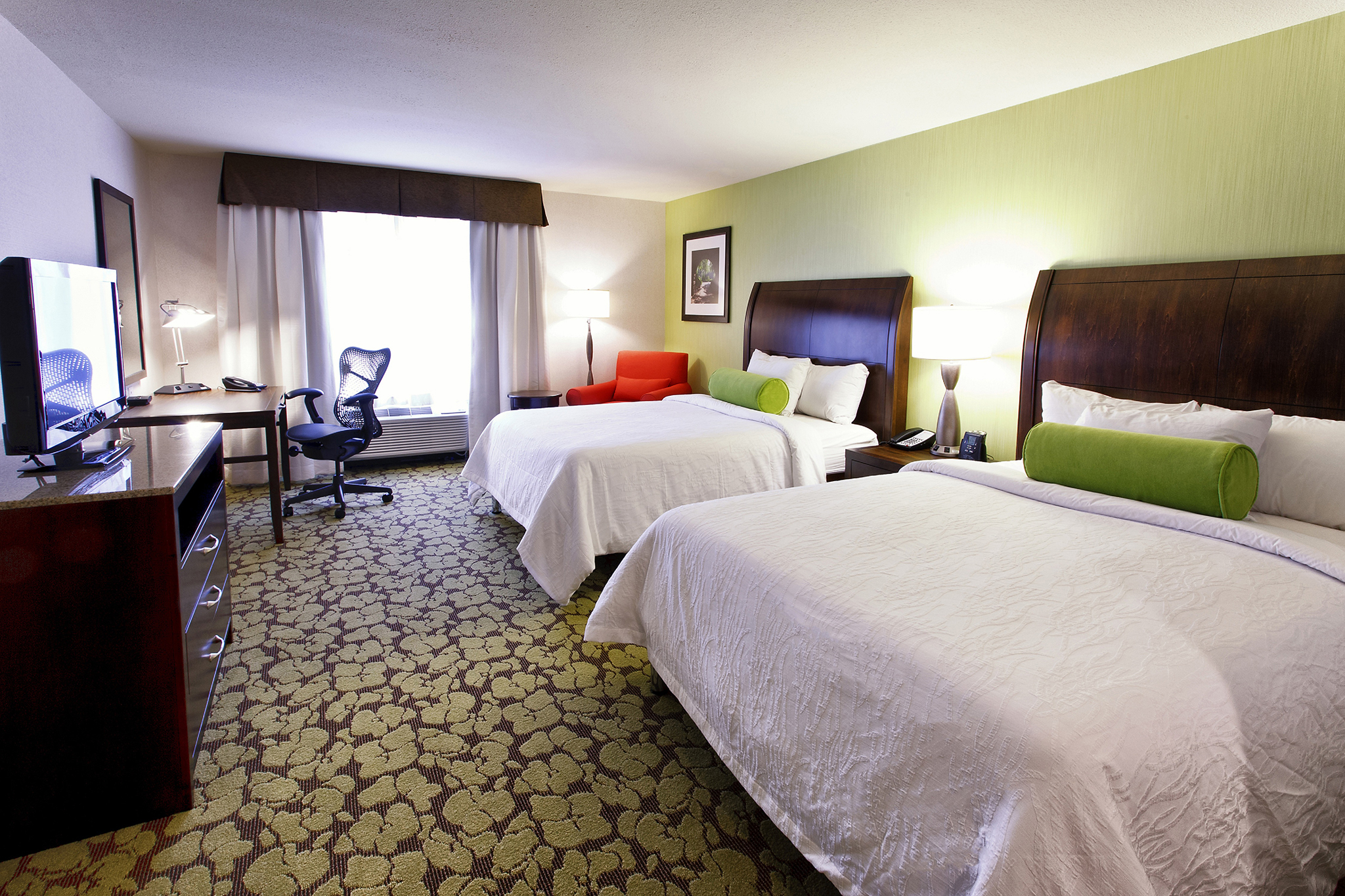 hotels in staten island