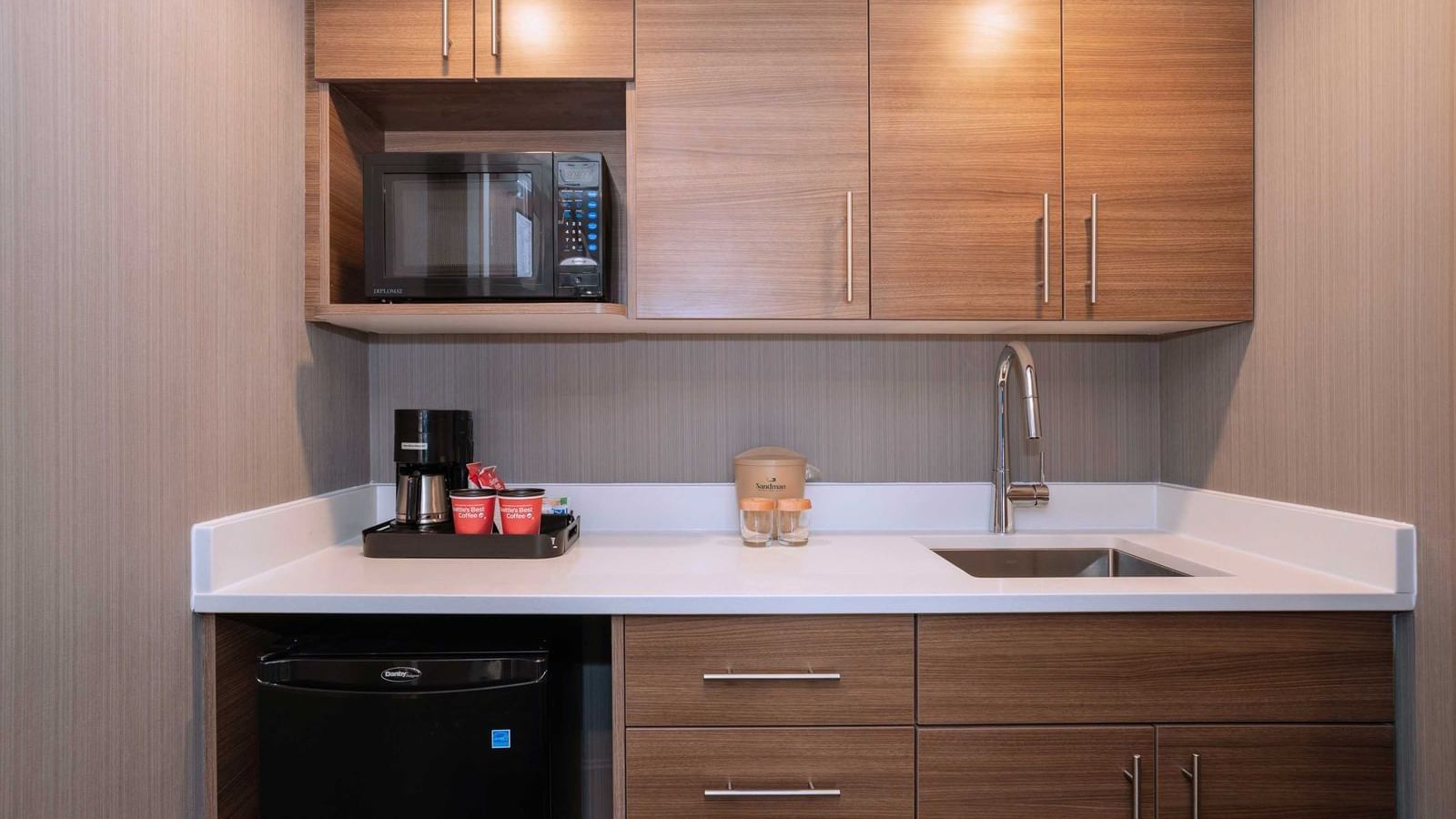 hotels with kitchenette