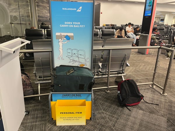 icelandair baggage restrictions