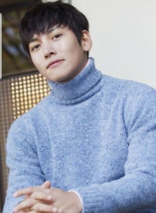 ji chang wook turtle neck