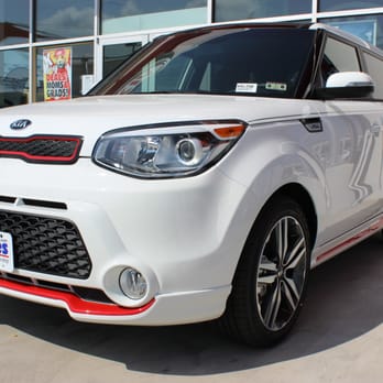 kia laredo tx phone number