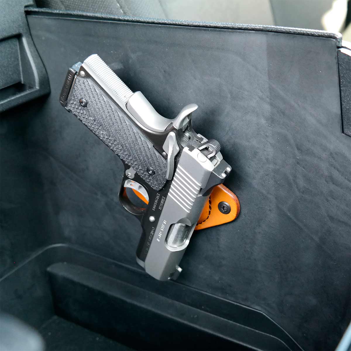 magnet holster for car