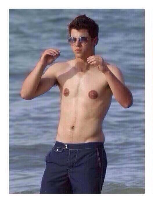 nick jonas nipples