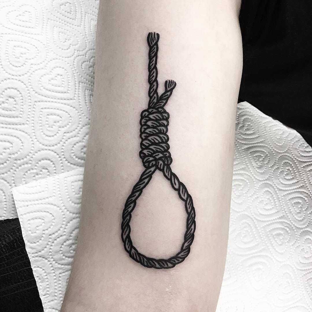 noose tattoo