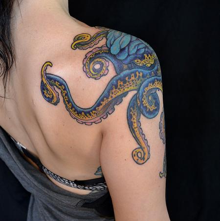 octopus shoulder tattoo
