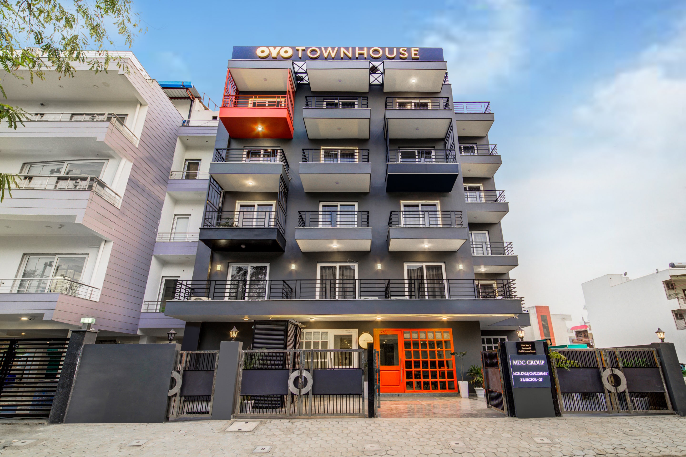 oyo townhouse