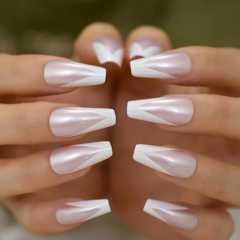 pearl coffin nails