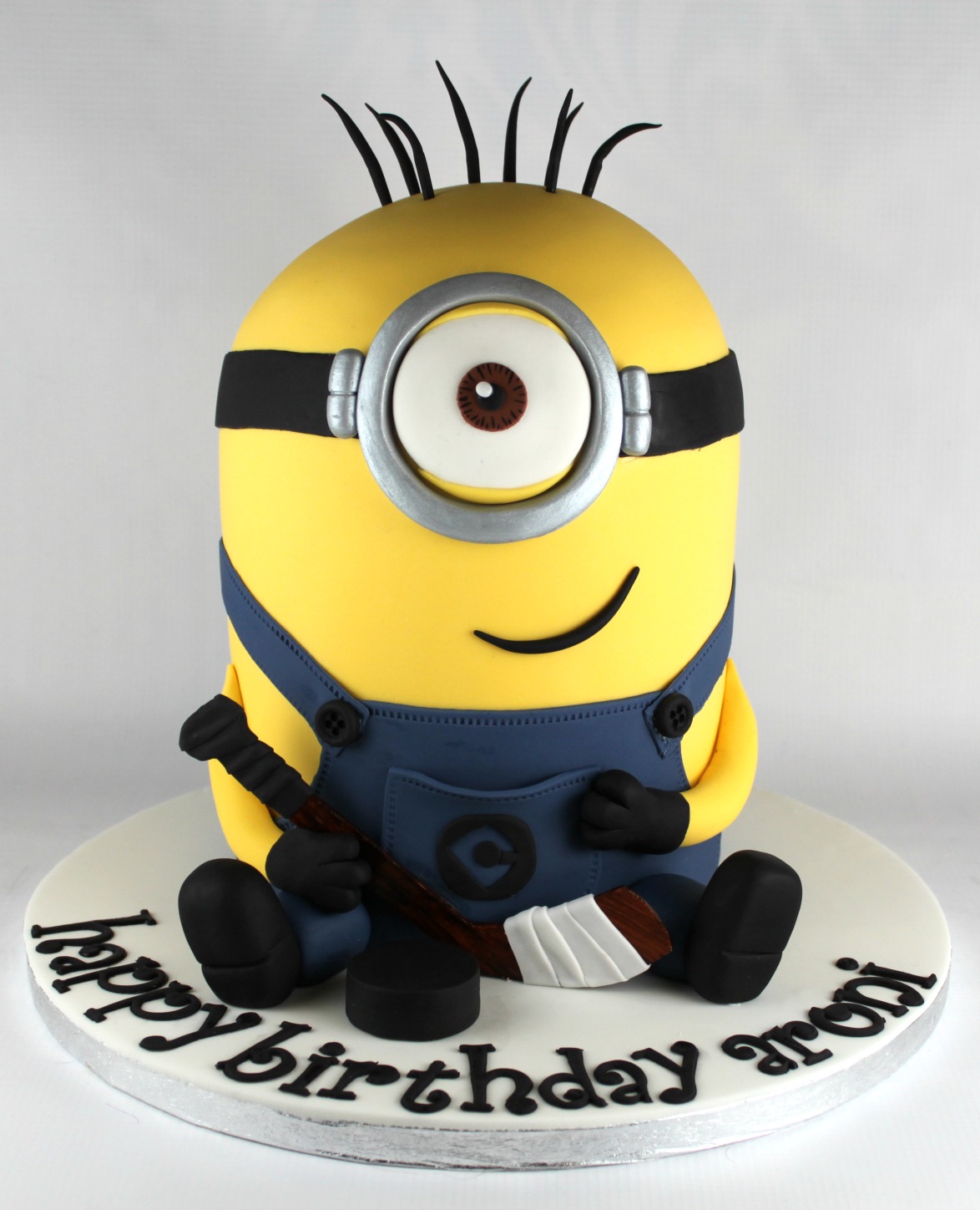 pictures of minion cakes