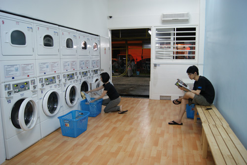 self service laundromats near me